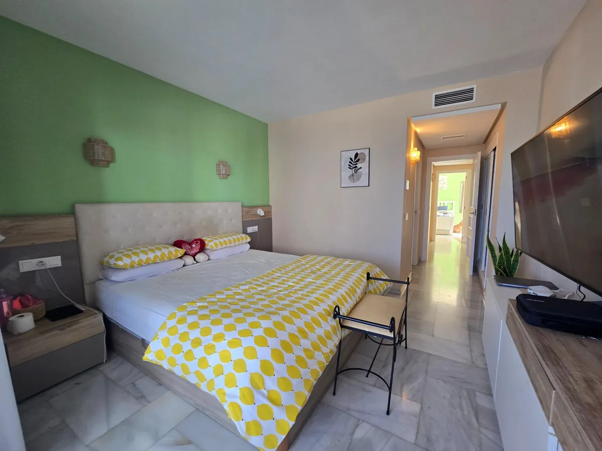 240d875e-2caa-4321-96b6-f47a143c1f51