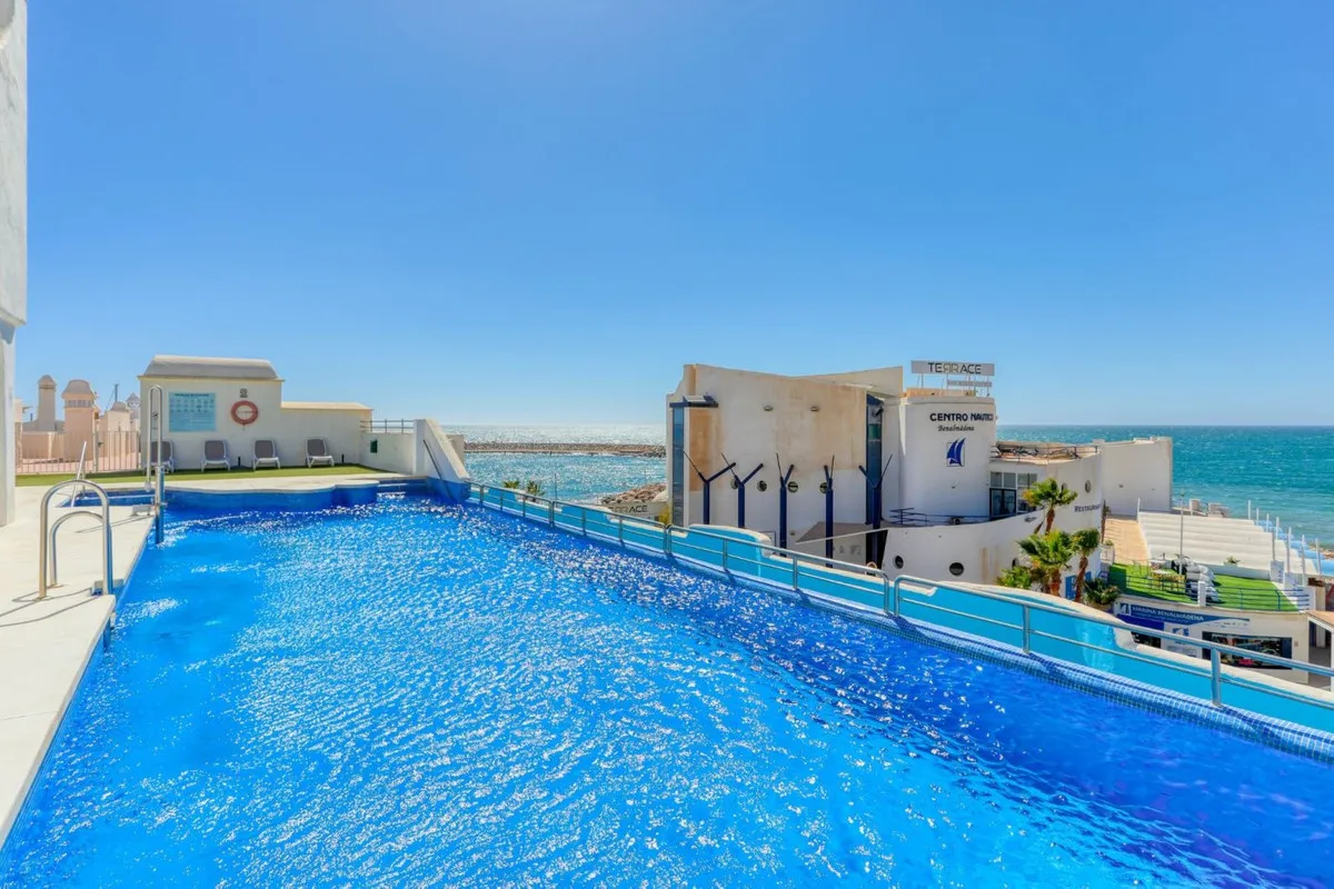 b76ddd6e-c682-4d72-b1df-9e305e97fa85