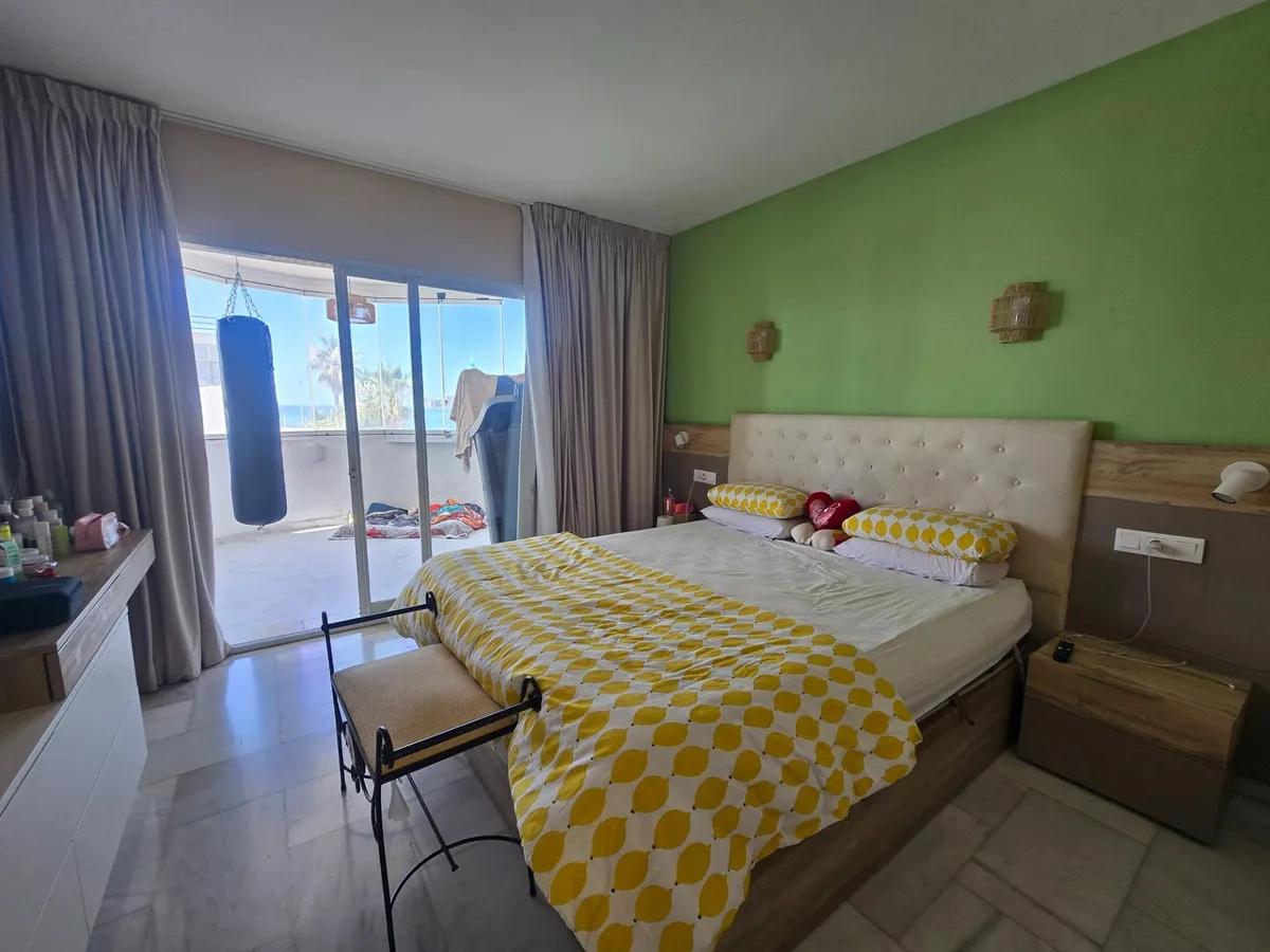 dc0a6043-0181-4aa8-8f0d-2b72cf5451d9