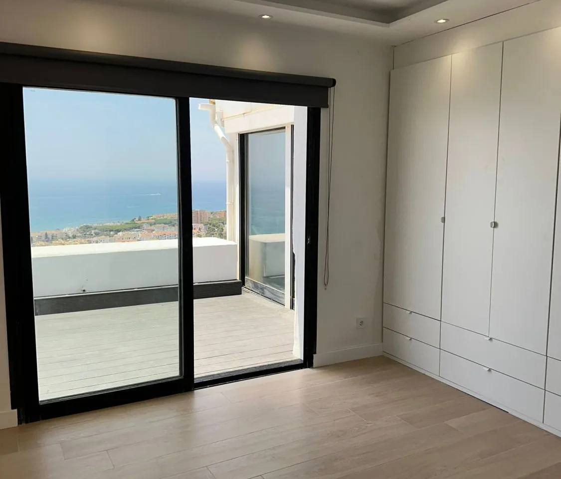 0dfc60c9-1c11-4756-b778-0bd15d2b3f43