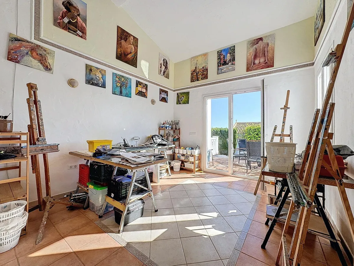 05e79a60-3fb2-4d43-a440-4bccfbf3f8c3