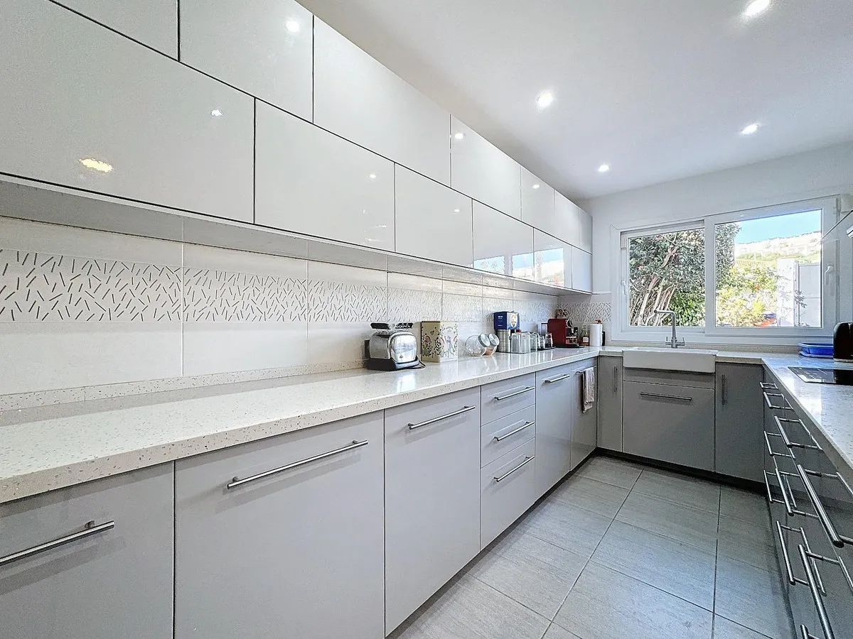 257105ba-a2a6-41d8-9767-ee899baa8c95