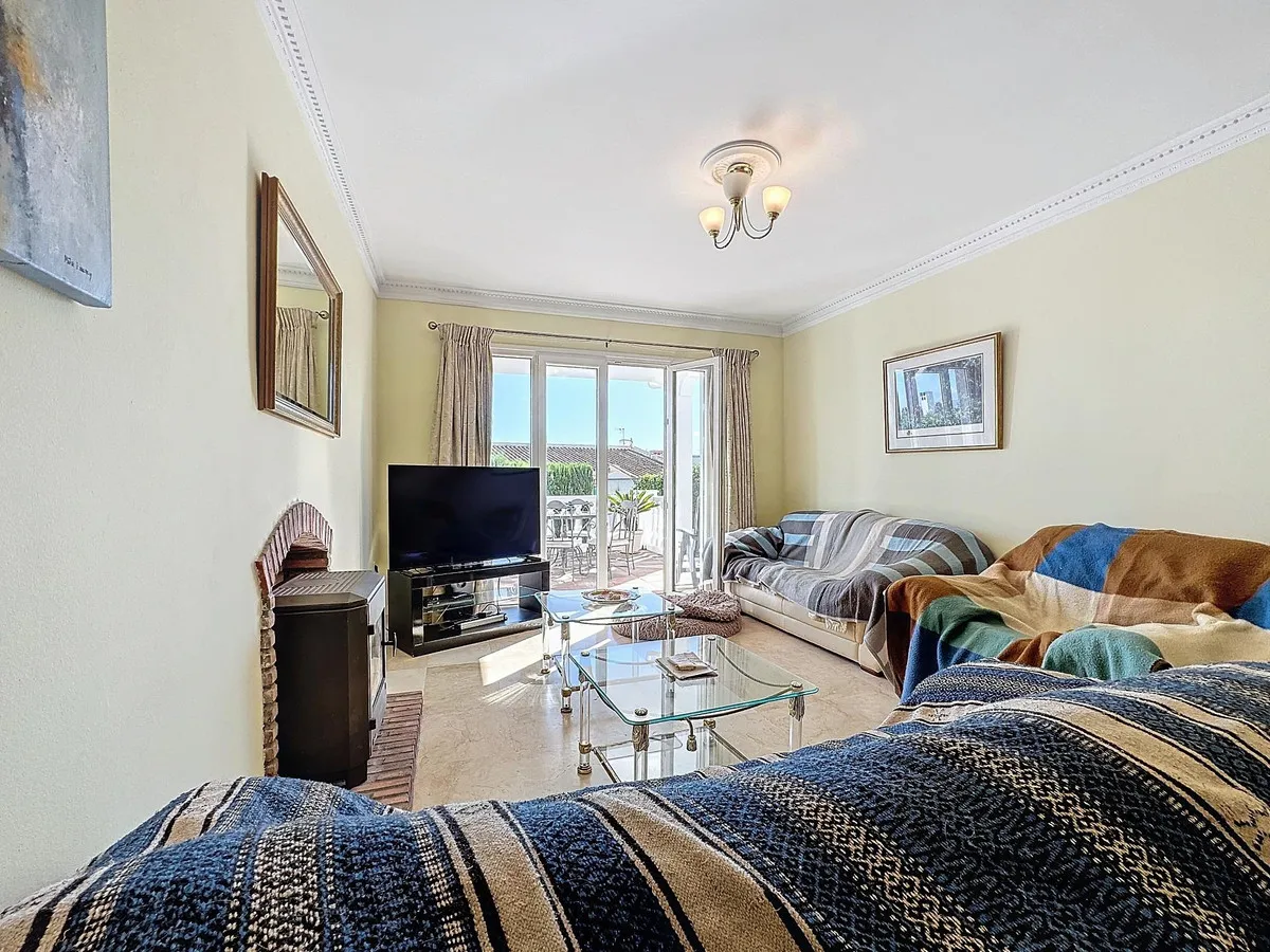 3db0b49a-c01d-45e6-9163-e5f978c75866