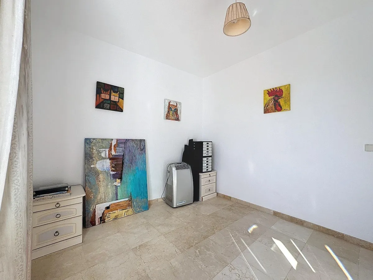 98f07509-056a-4c58-bb56-52feacbf3a6a