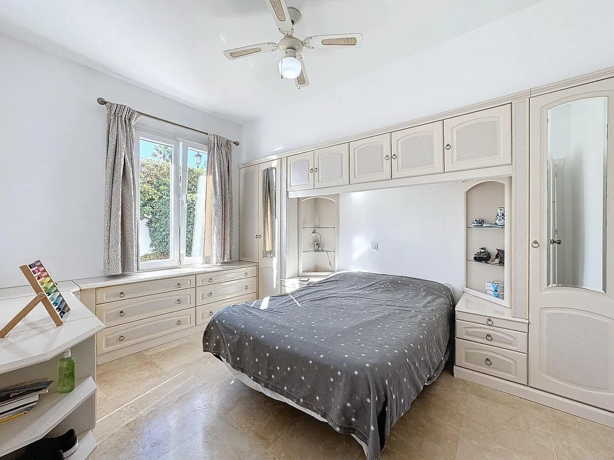 cbadc33f-ed68-4340-92ca-7272104df5f4