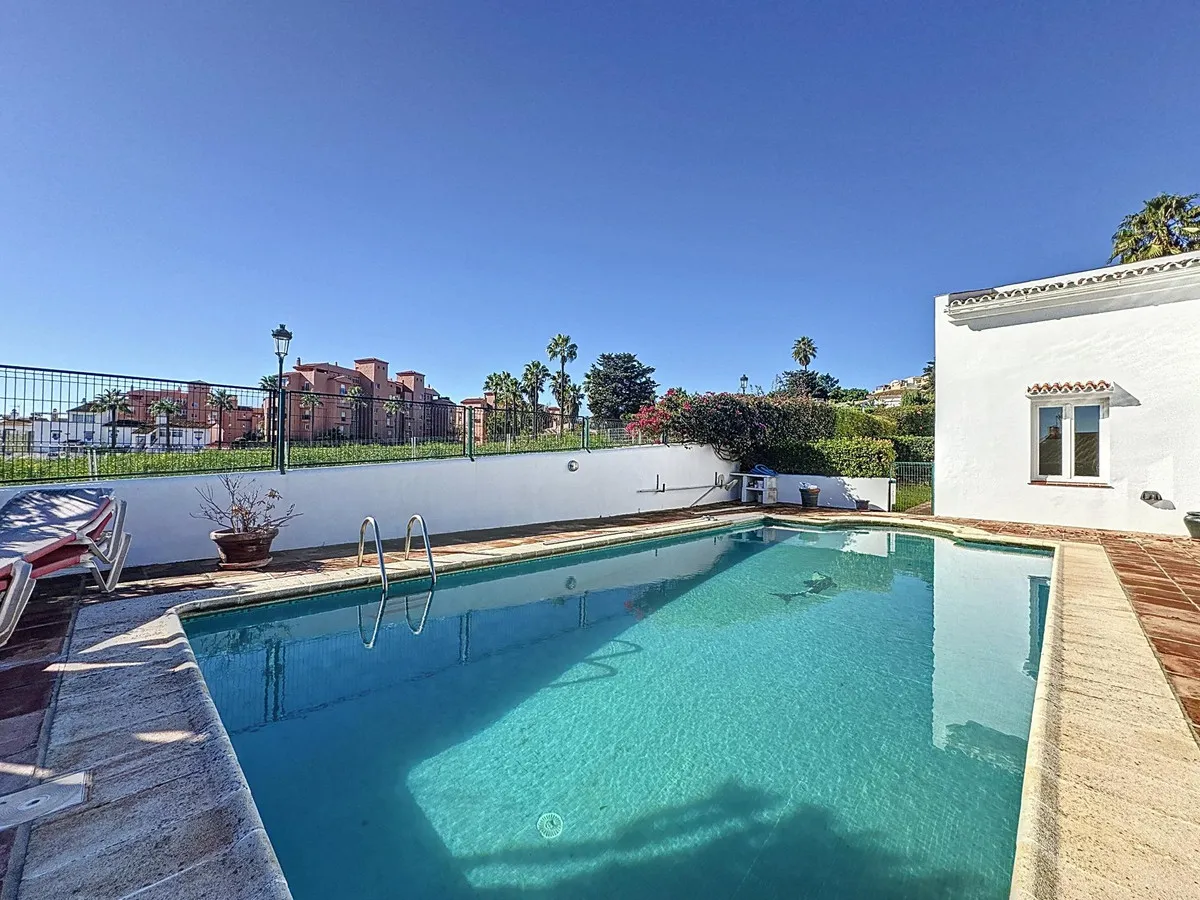 dd4a8839-e380-4db1-97ac-83b07b86d7ed