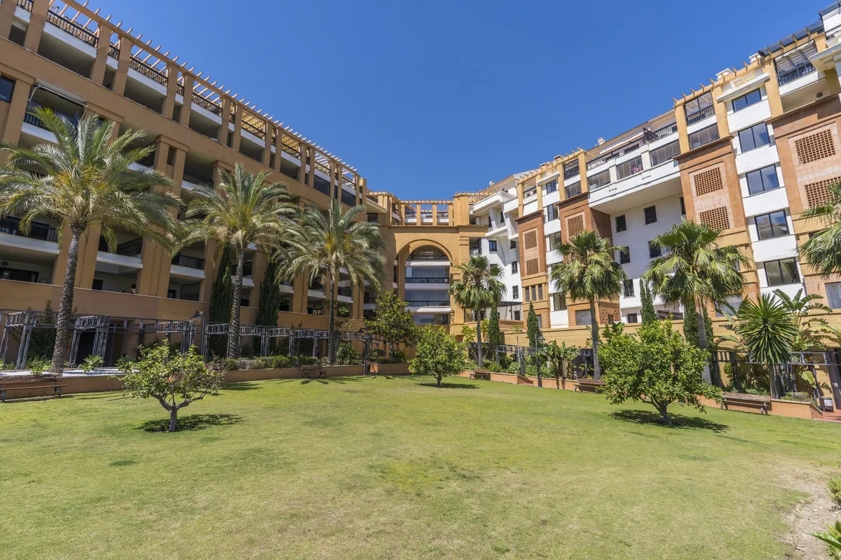 0325659f-b190-48b3-8590-f6d6f79d55d6