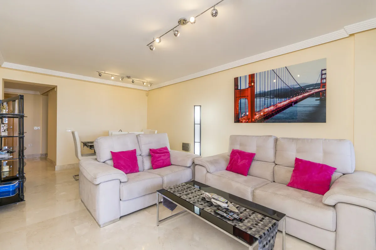 6fd54795-ad11-4e70-b9c8-f0e1146d81e5