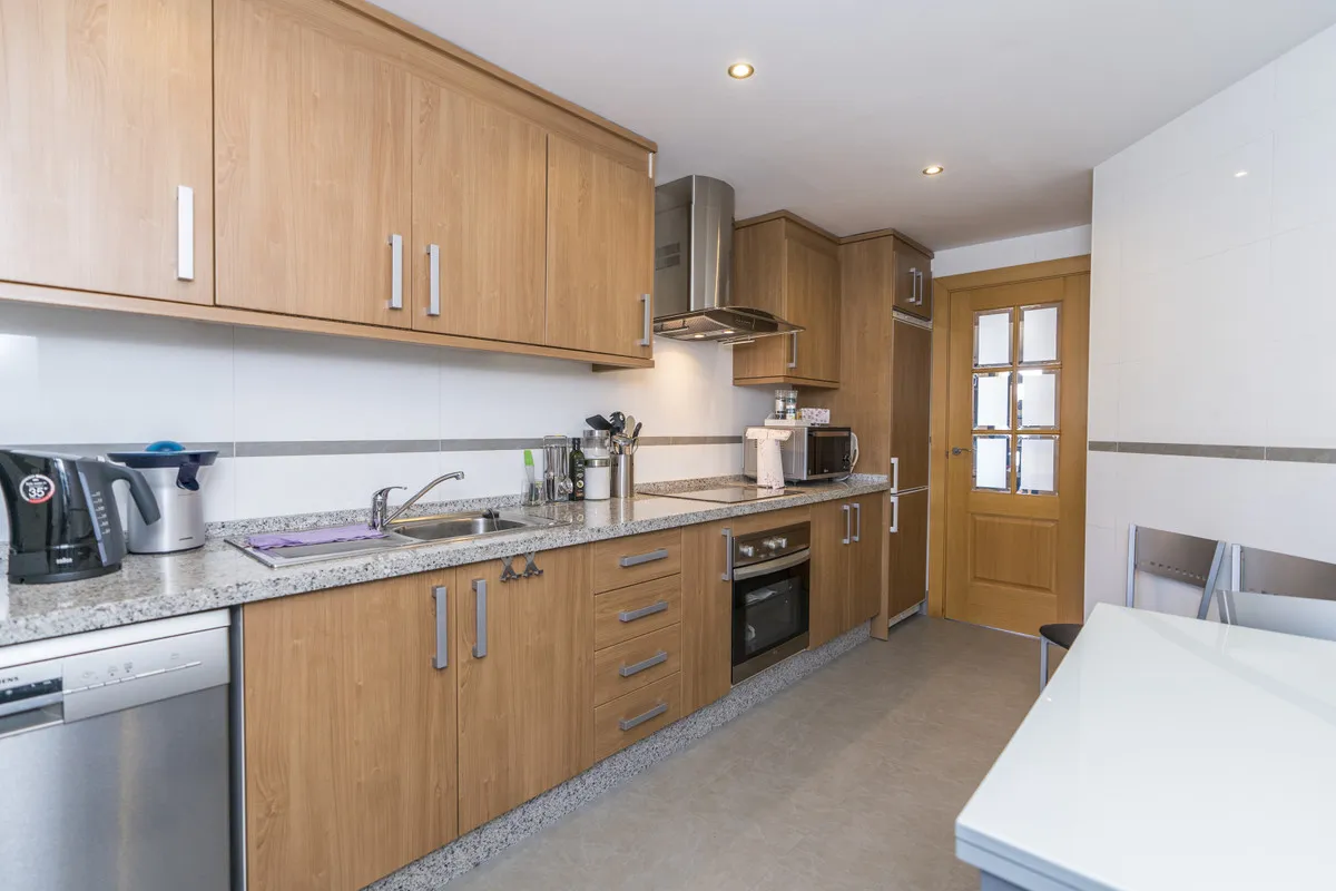 7c8c67a2-67e3-4b11-9ac5-8165474b995d