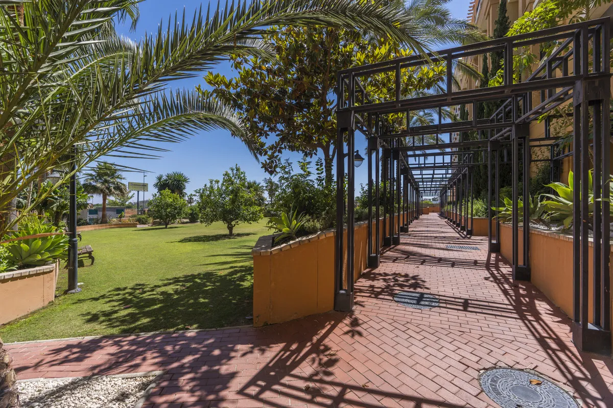 d920e94a-3f57-4a44-baa8-35aff9f2e612