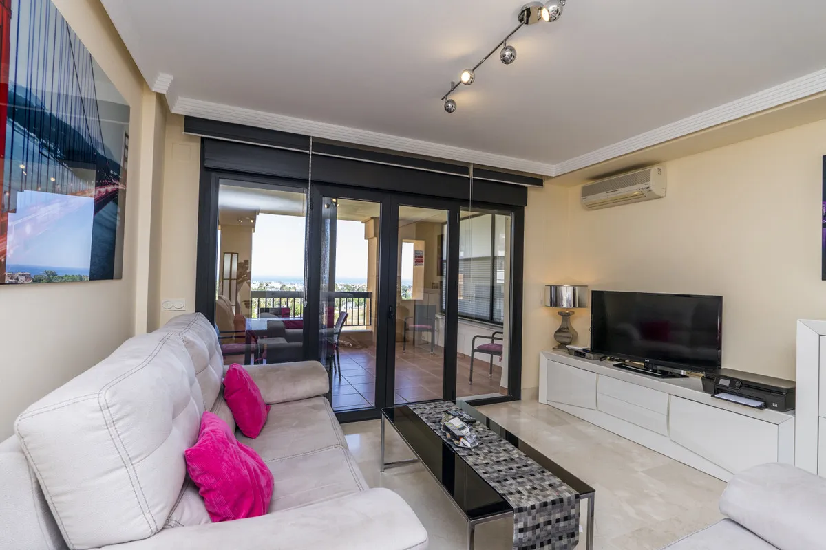 dbfbda19-f920-42e8-bcd9-f350cf420677