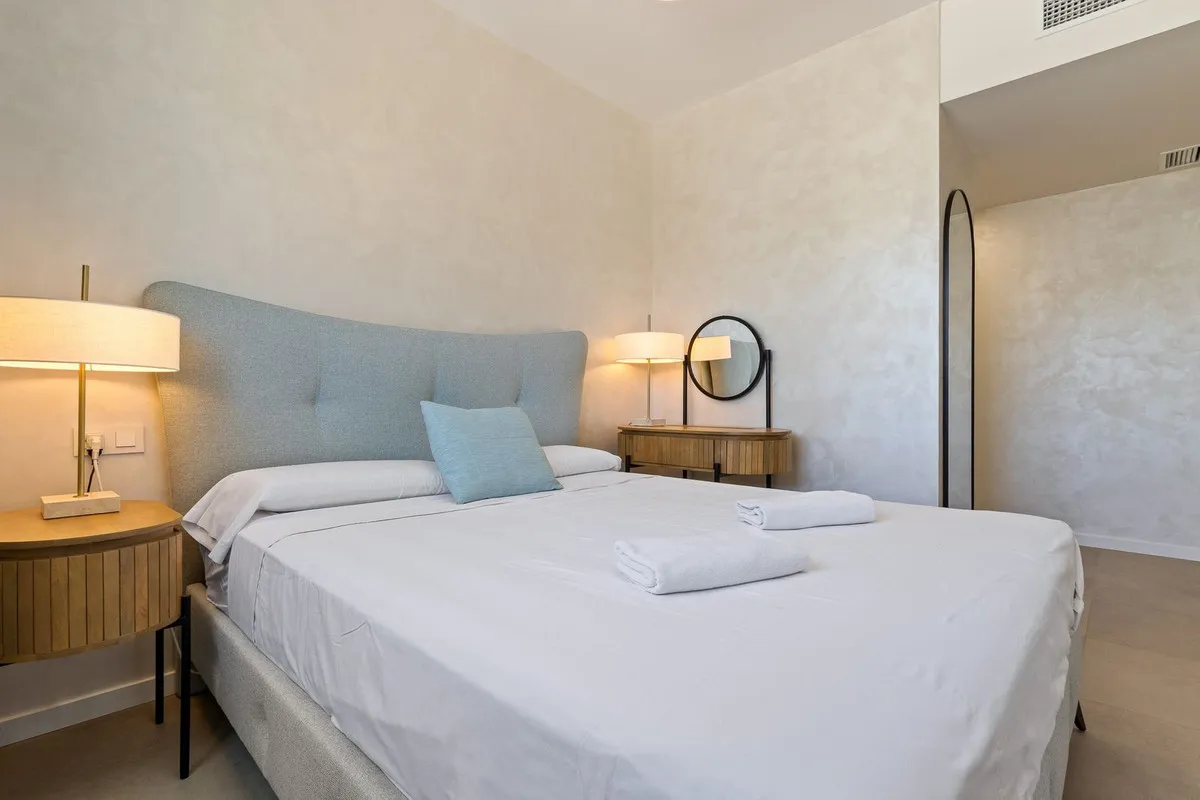 4e504ff5-b66c-494d-91d9-87349c33c680