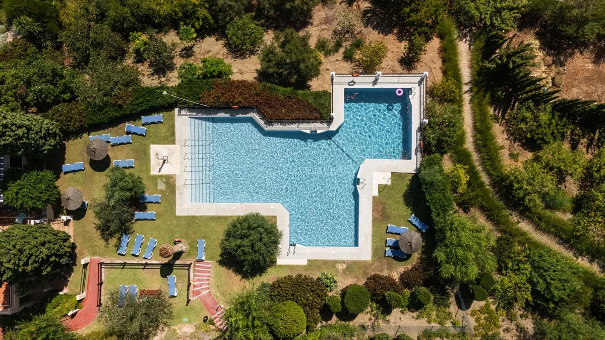 13b9f5c2-7d76-4efe-9b53-f65671848a55