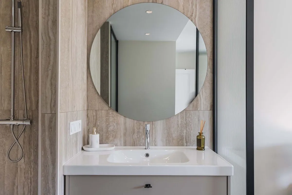 6d355bab-0a3d-4d90-bf31-a04ac5e1d598