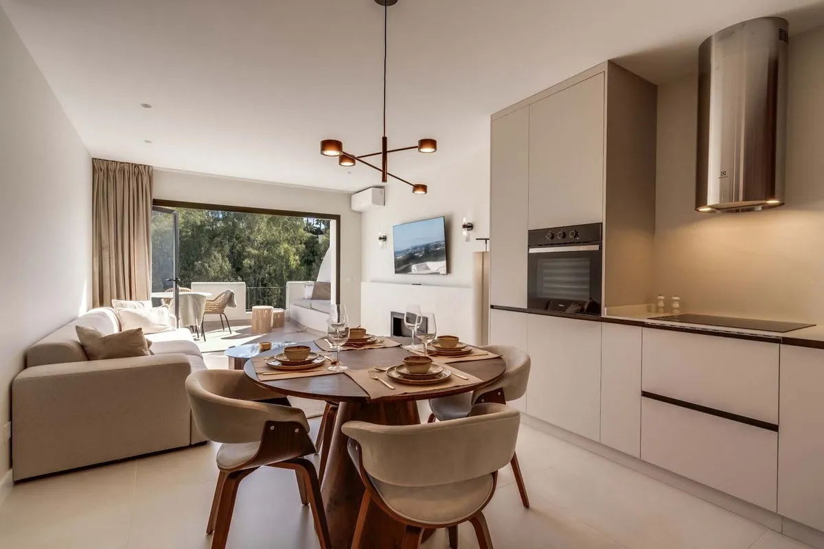 d0f12e9c-64f9-4f48-aa6f-176cda01476e