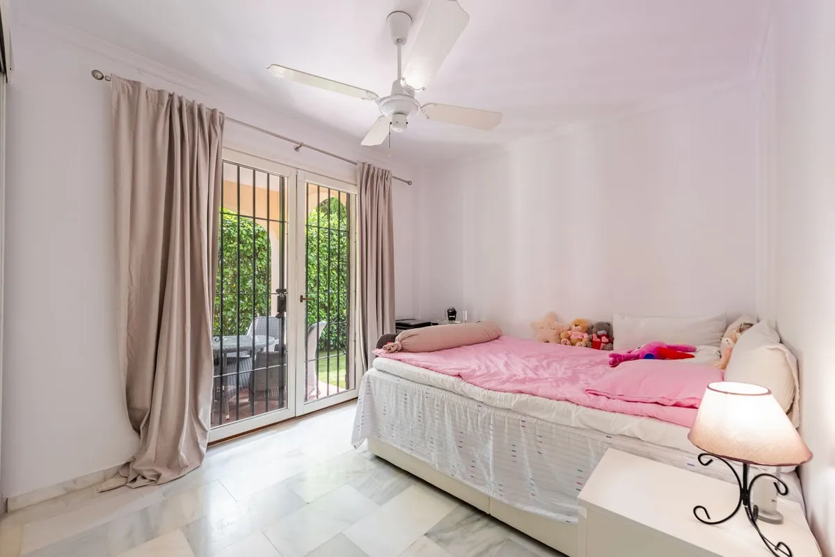 54dead42-c219-4df3-8c85-6e8f1112a6ec