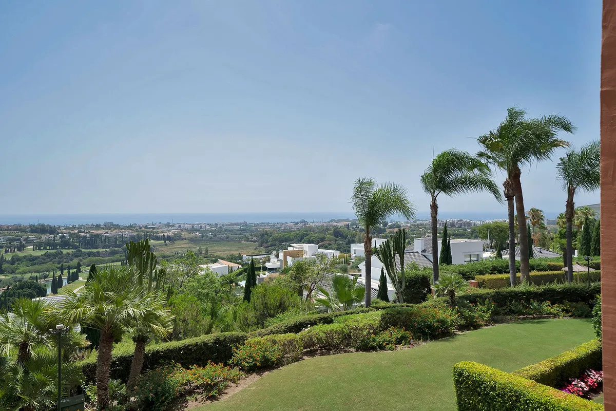 6a11863b-ff53-4744-82e6-cc9590f62f19