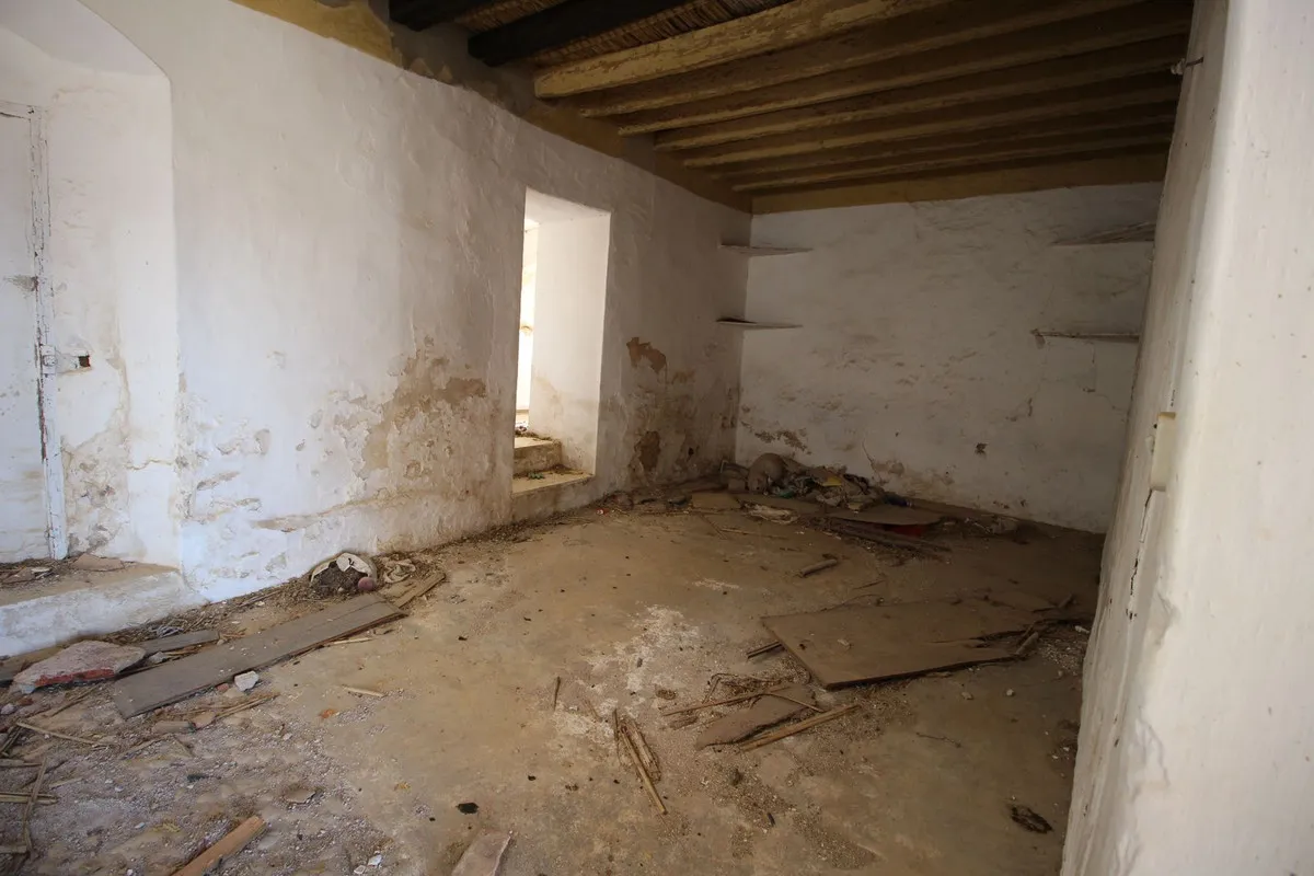 15870a50-09ef-421c-8b9b-037fd0ae673a