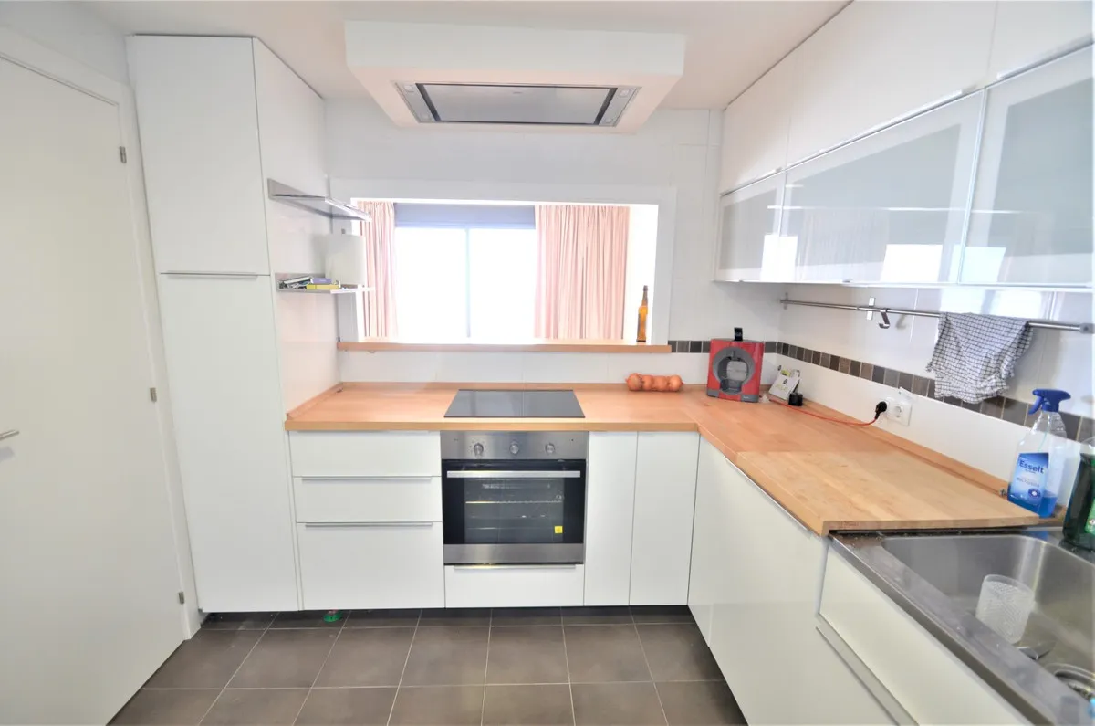 49f10bc9-c9dd-42b1-b646-a7604a1c7423