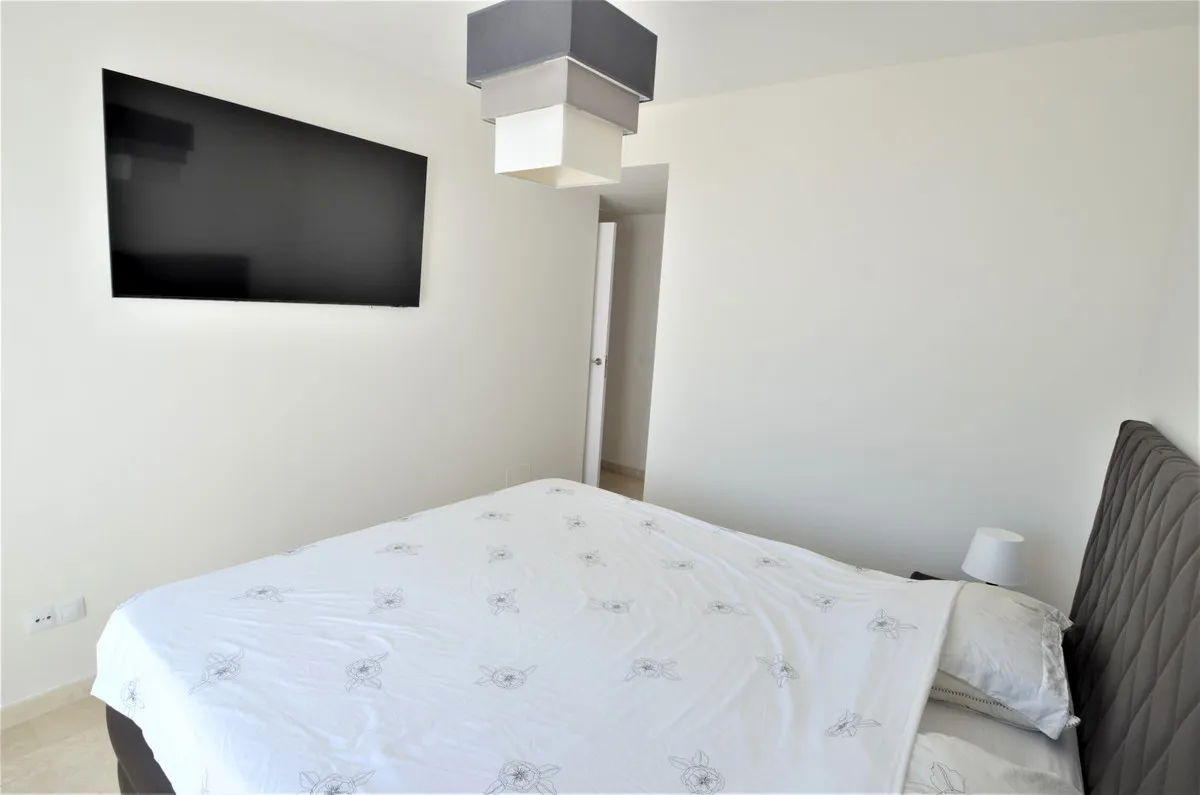 ae3efde8-e7db-41d6-8d66-d616cfe2212a