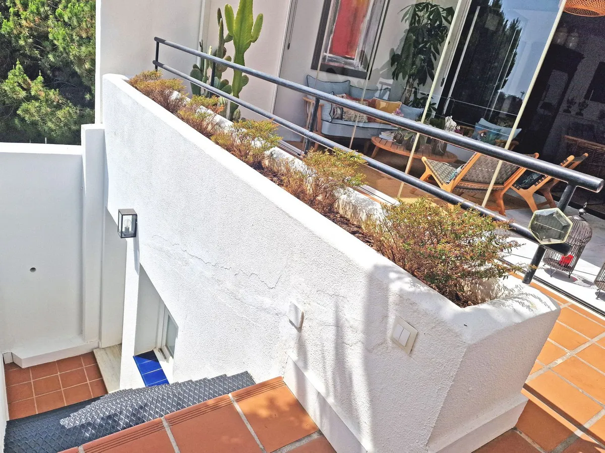 25490b84-cd89-447a-9025-17490e962212