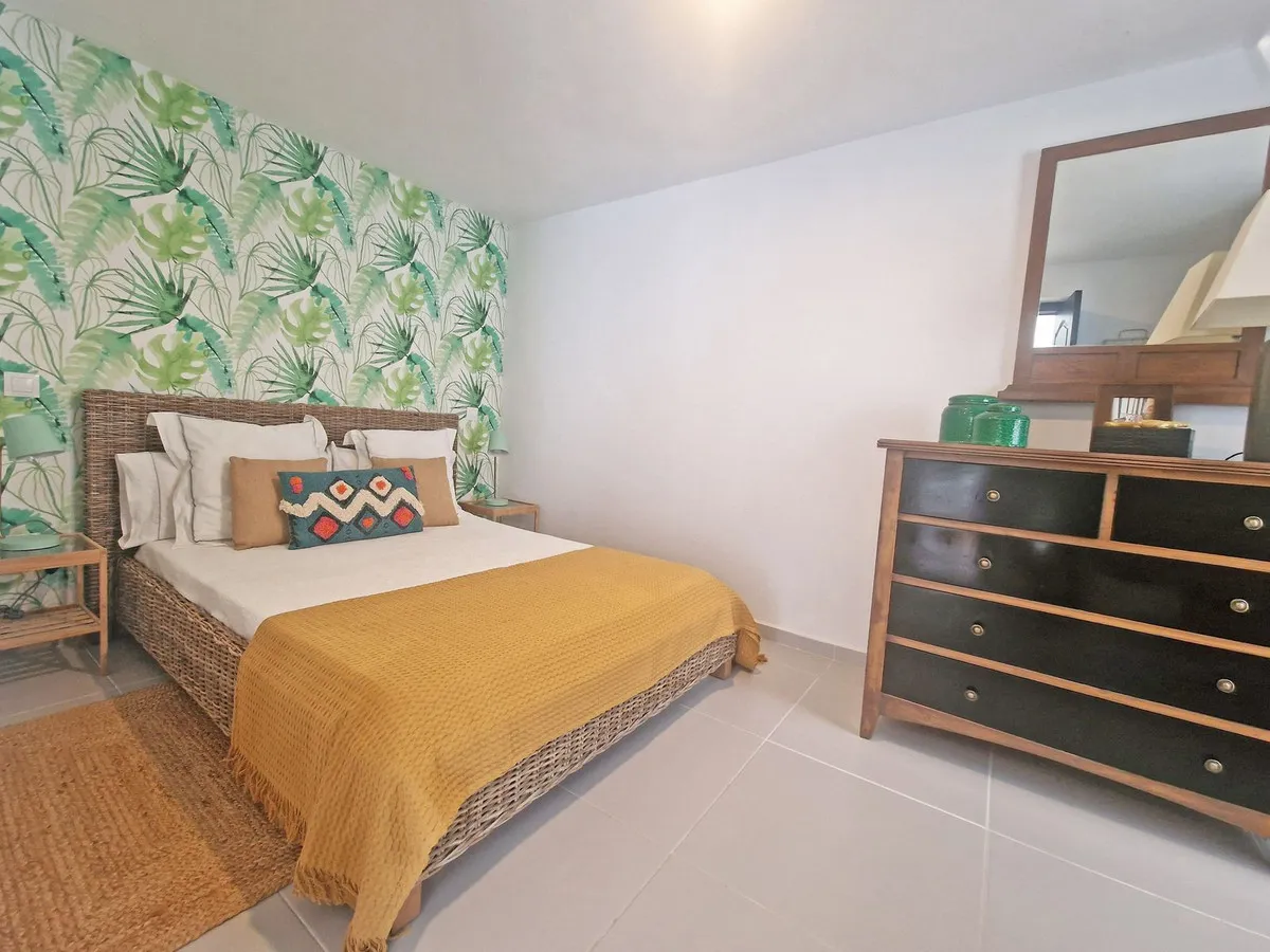 6deb22a8-d62a-4644-8cc2-2780265245cd