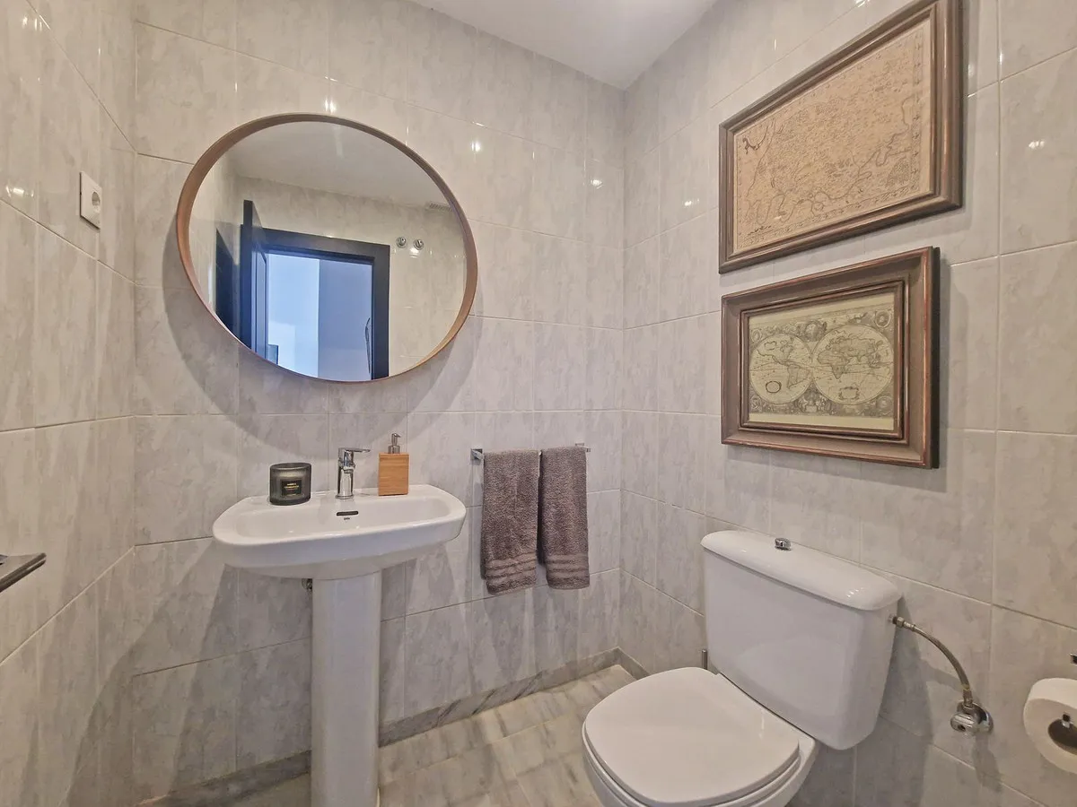 a24a6d42-89dc-4049-b694-ca74394f0966