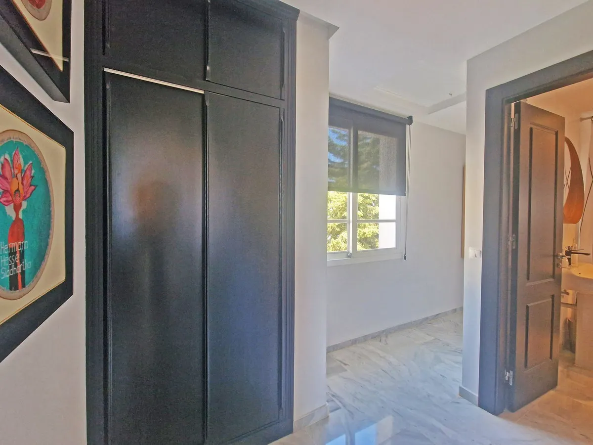 dc0d5444-99c2-4b9b-b76c-577f08375910