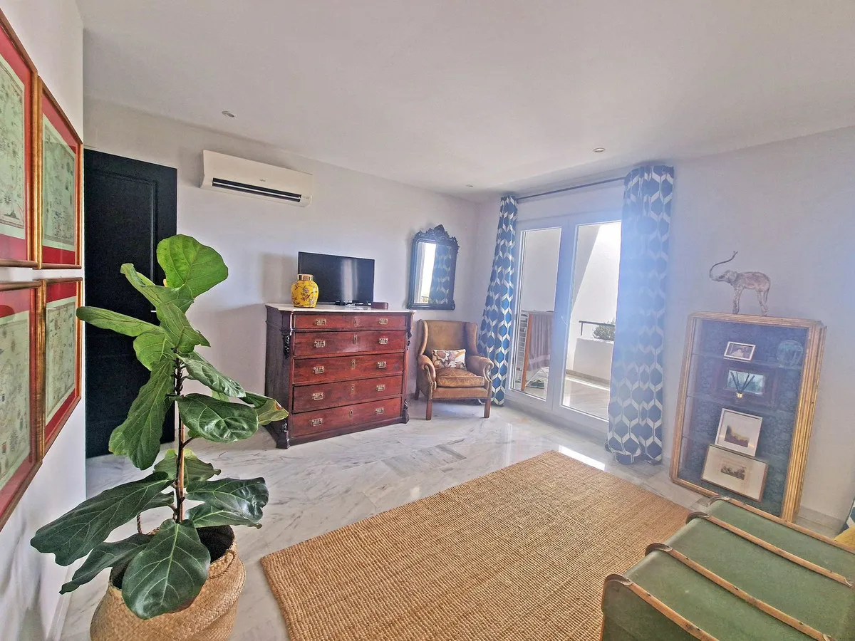 f5554fd5-c810-4a03-a1d7-77435796bf91