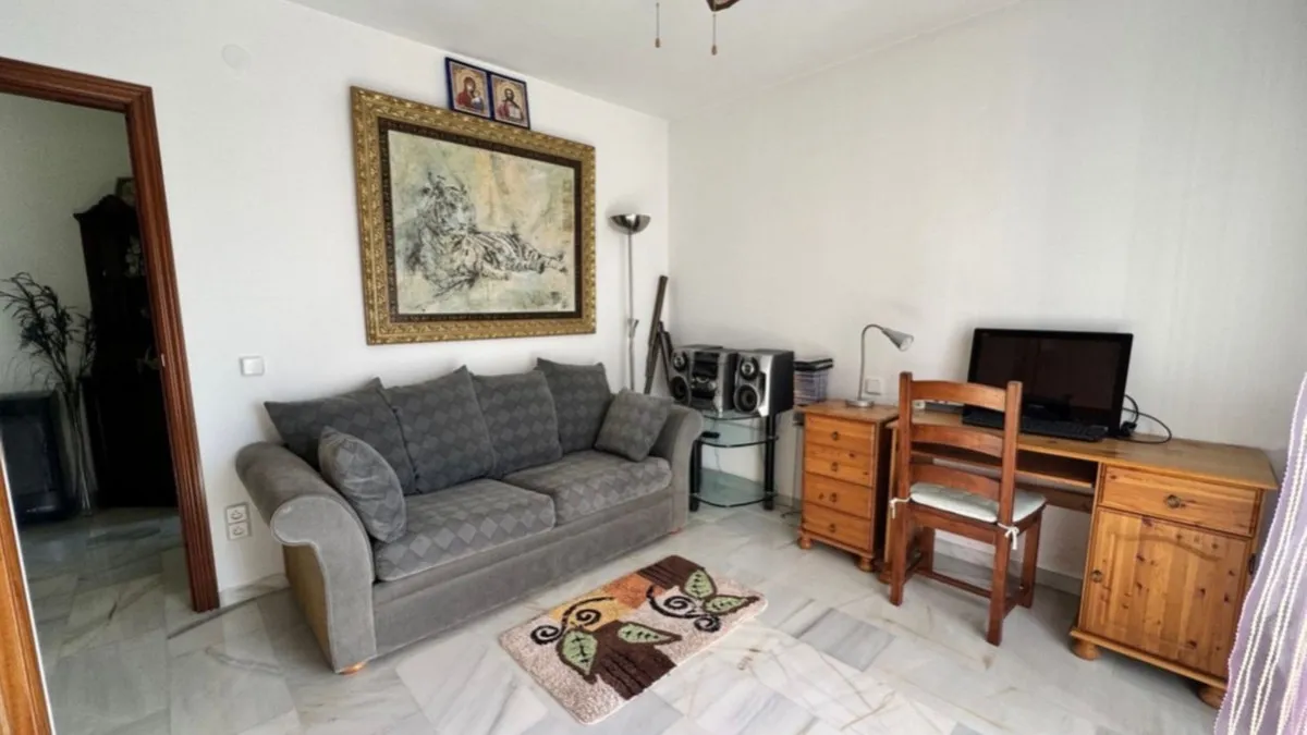 f03c368f-2974-4b71-9c9a-cf3ee7410f9b