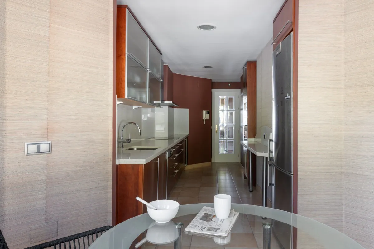 51ca7520-34b6-42f0-9d45-6a33d404452c