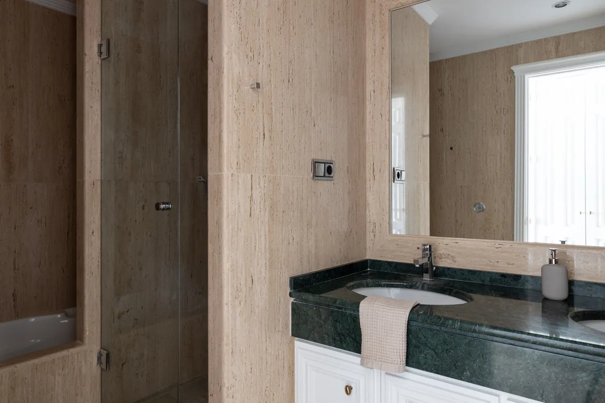 6f1eb11c-426f-4131-a8c6-13efdf223728