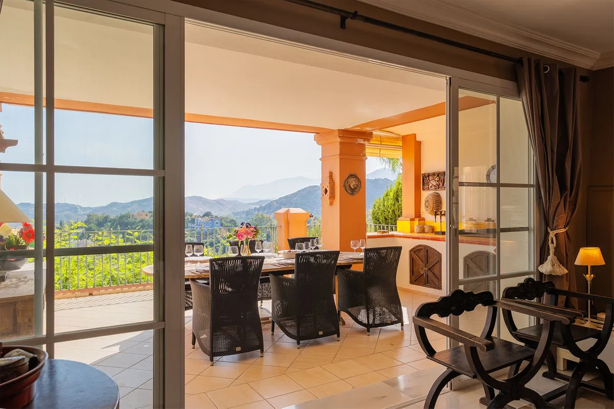 2d000a4f-bbf7-47e9-8cf1-d559e5a277fa