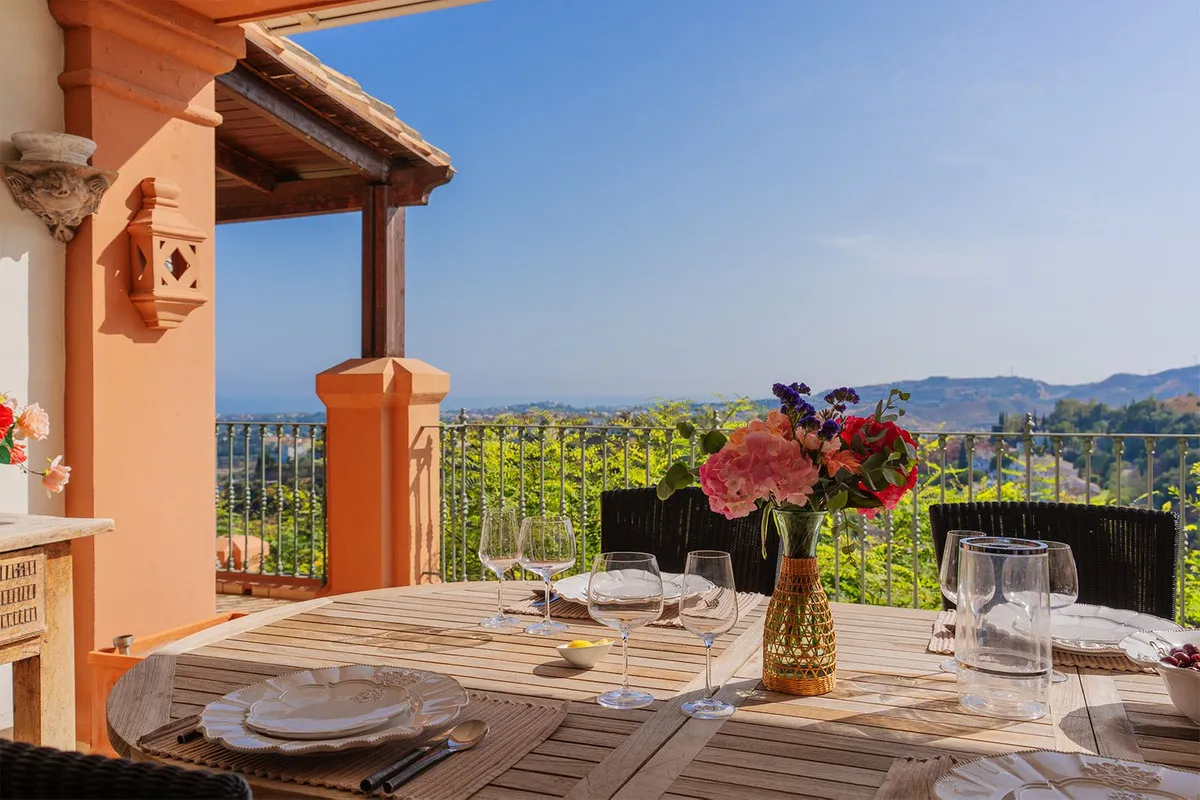 63ab1d5f-4f5b-4e31-86aa-e9115712ac65