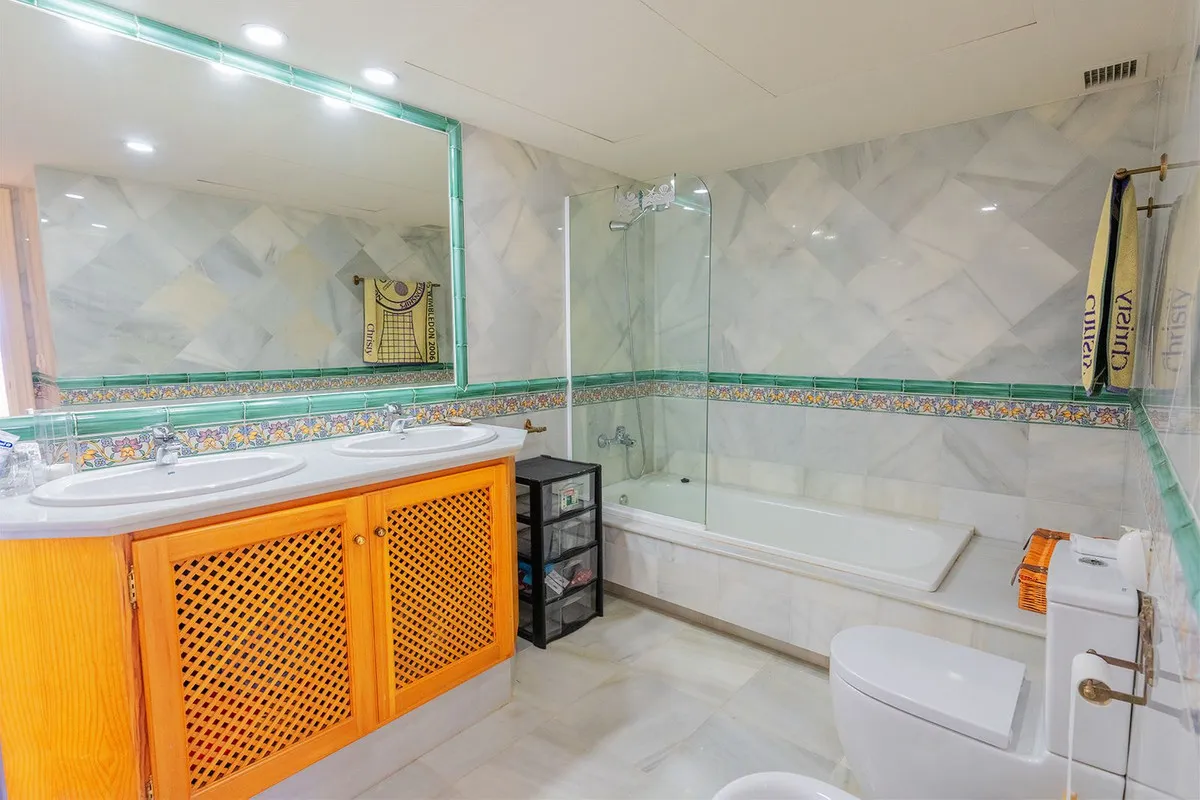 9e5be566-71d9-4731-8a2a-4546c73953ba