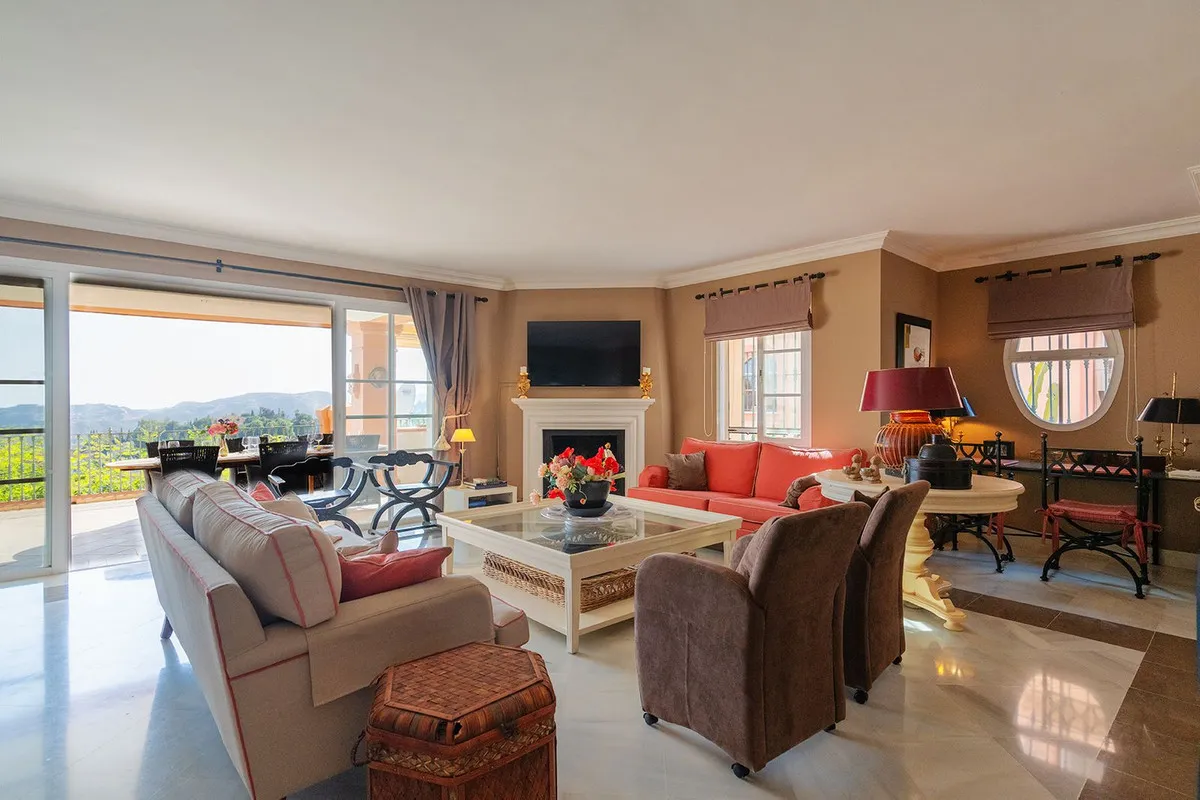 d37ad79e-8545-4700-9d4b-9d49545ca131