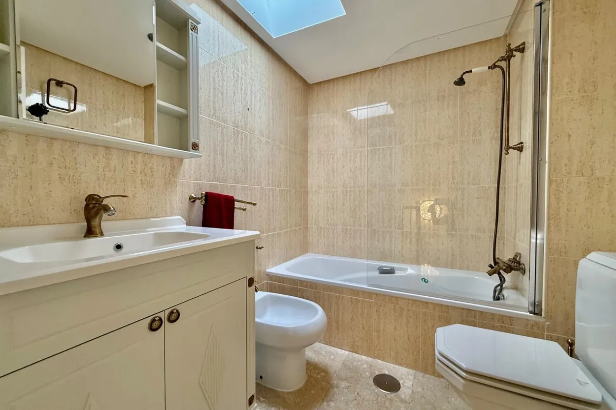 74193fbb-5876-4e17-b3c7-f59ed5460600