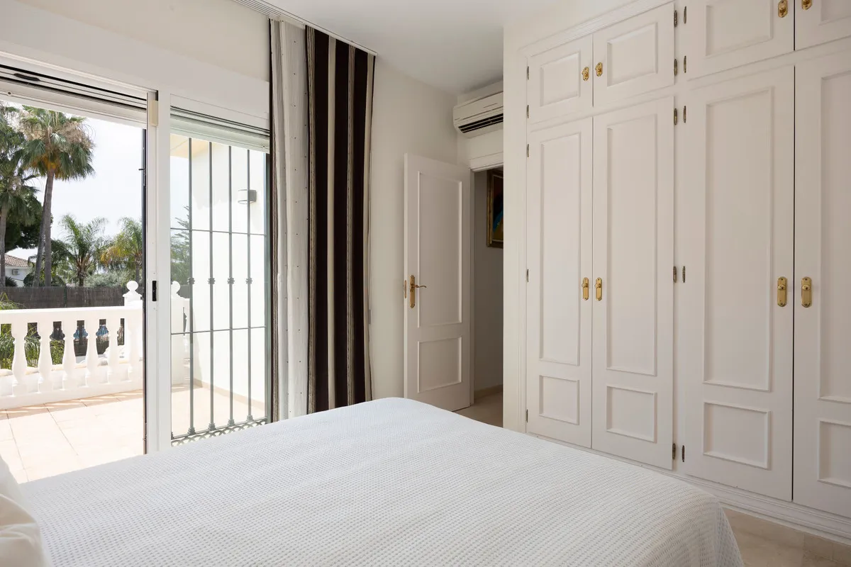 b114a9a8-c29e-4388-8d73-5a13d4d5088e