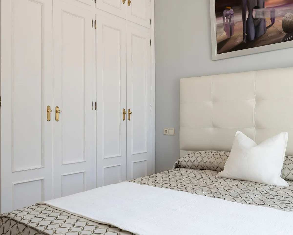 c306b2a7-8401-47be-8adb-8e588be9f3f6