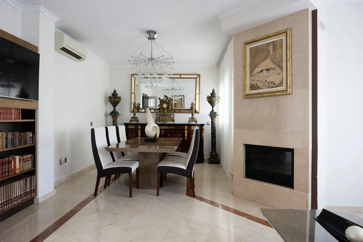 d12b62dd-fa6e-4fa9-9e1a-d2eea53fe8a3