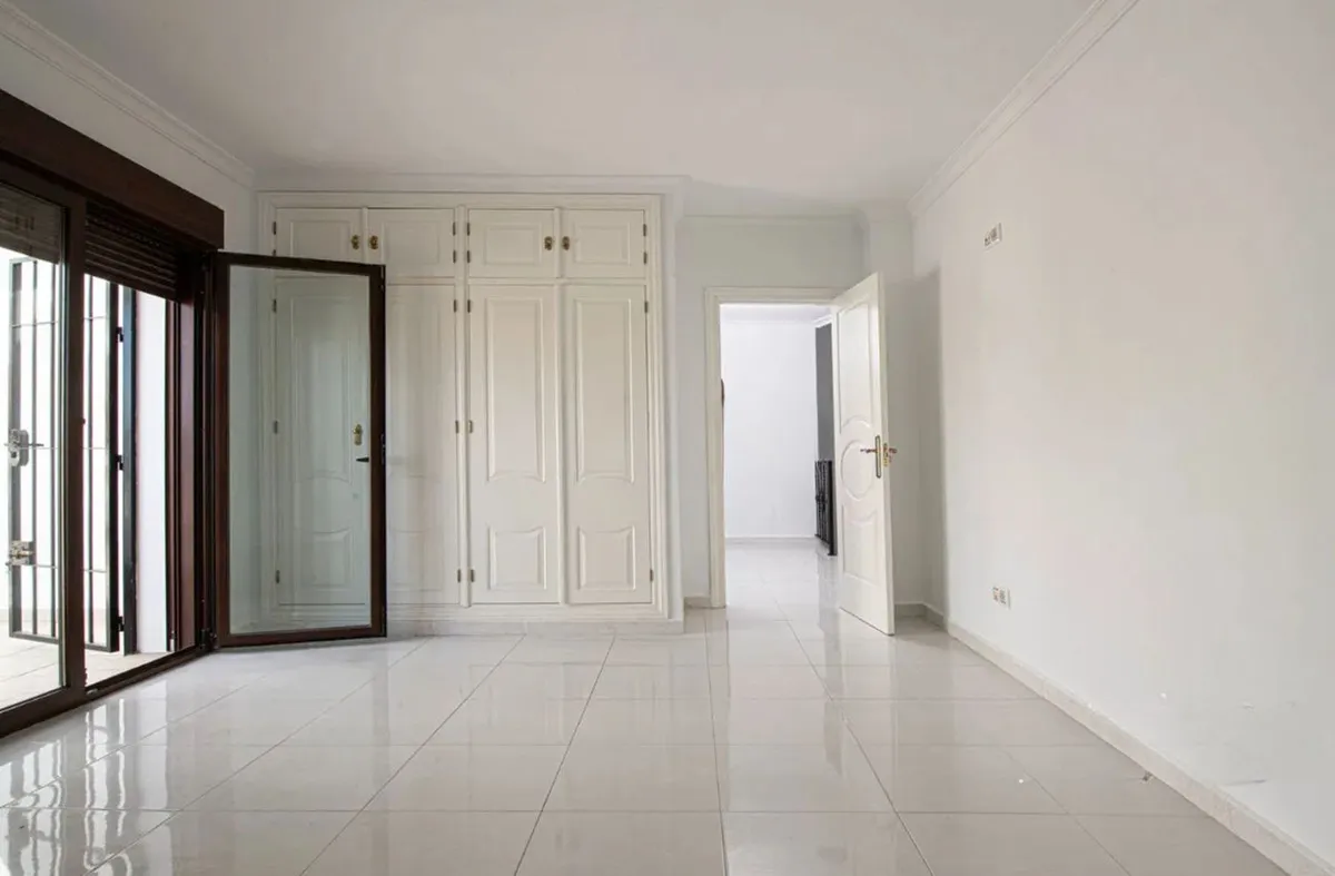 2a842b73-a0de-49b9-a7fa-44fd689ca4bc