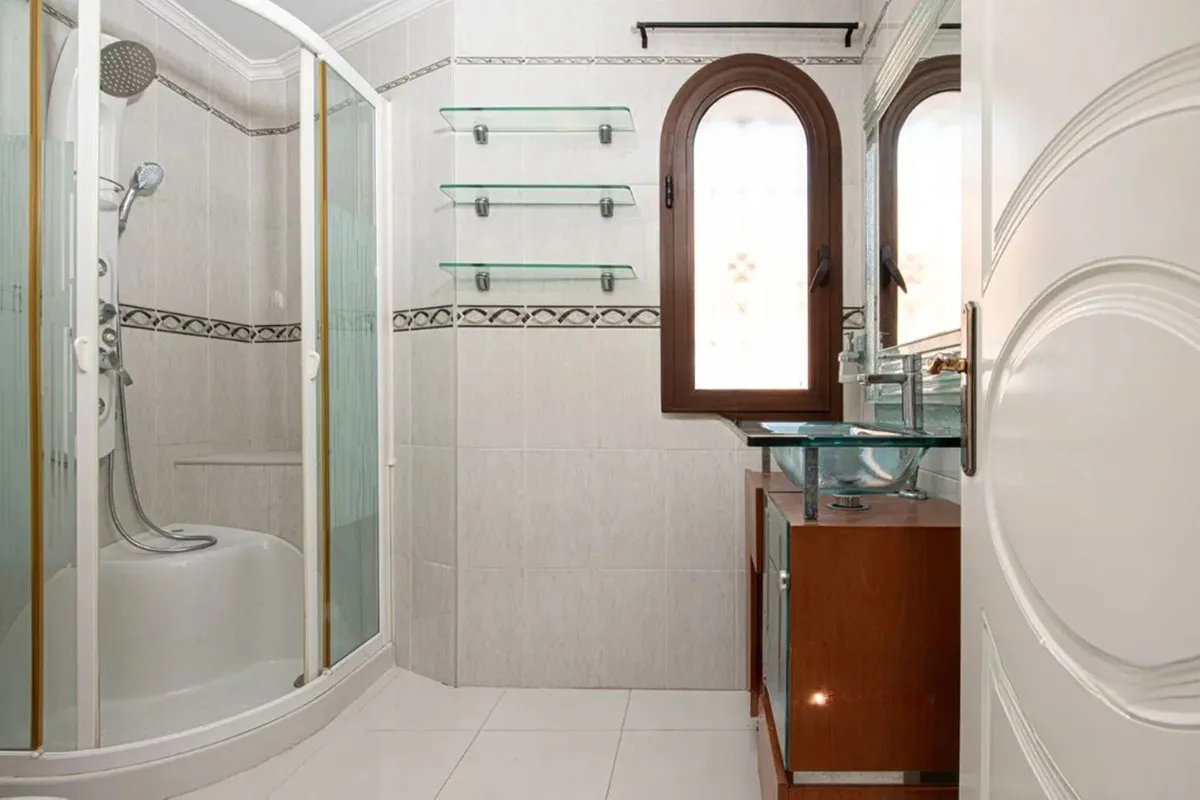 6ba1ba49-ddae-44bf-b59e-829bbf857d84