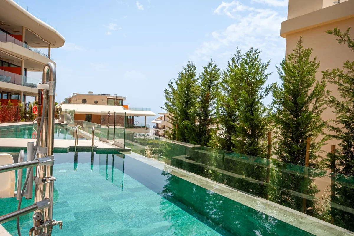 007c3ab0-c3fd-491a-b86c-af2c2846a440