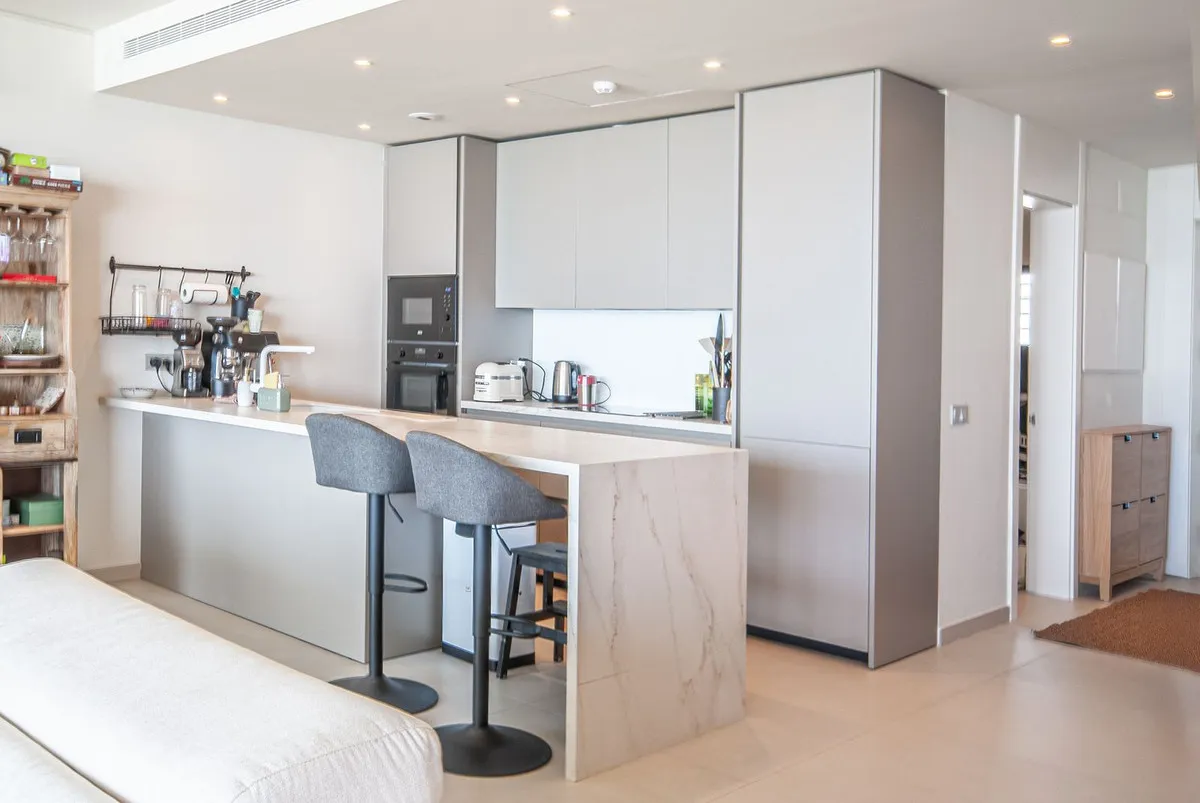 1e3fcff8-69f4-476b-8b9d-63f0c79ed6a9