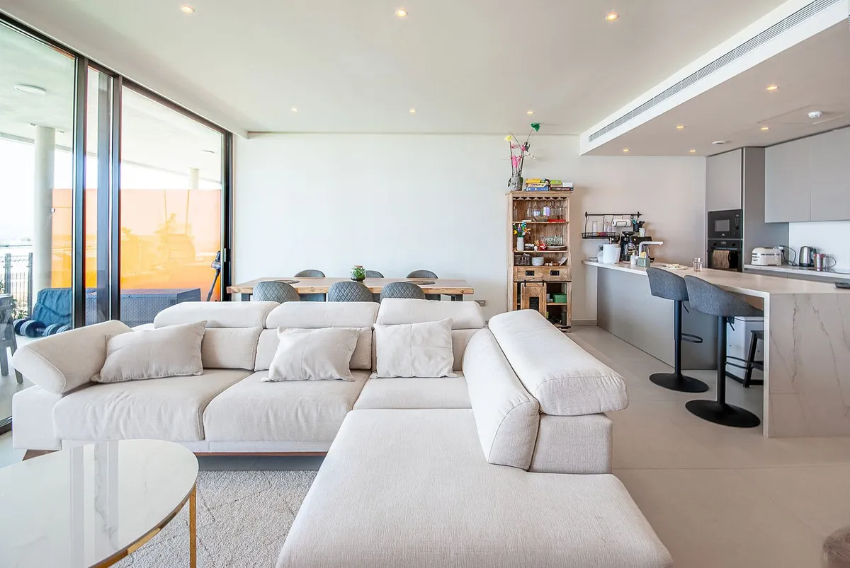 39e9cc45-9ed8-4d4f-bf82-6886aea0848c