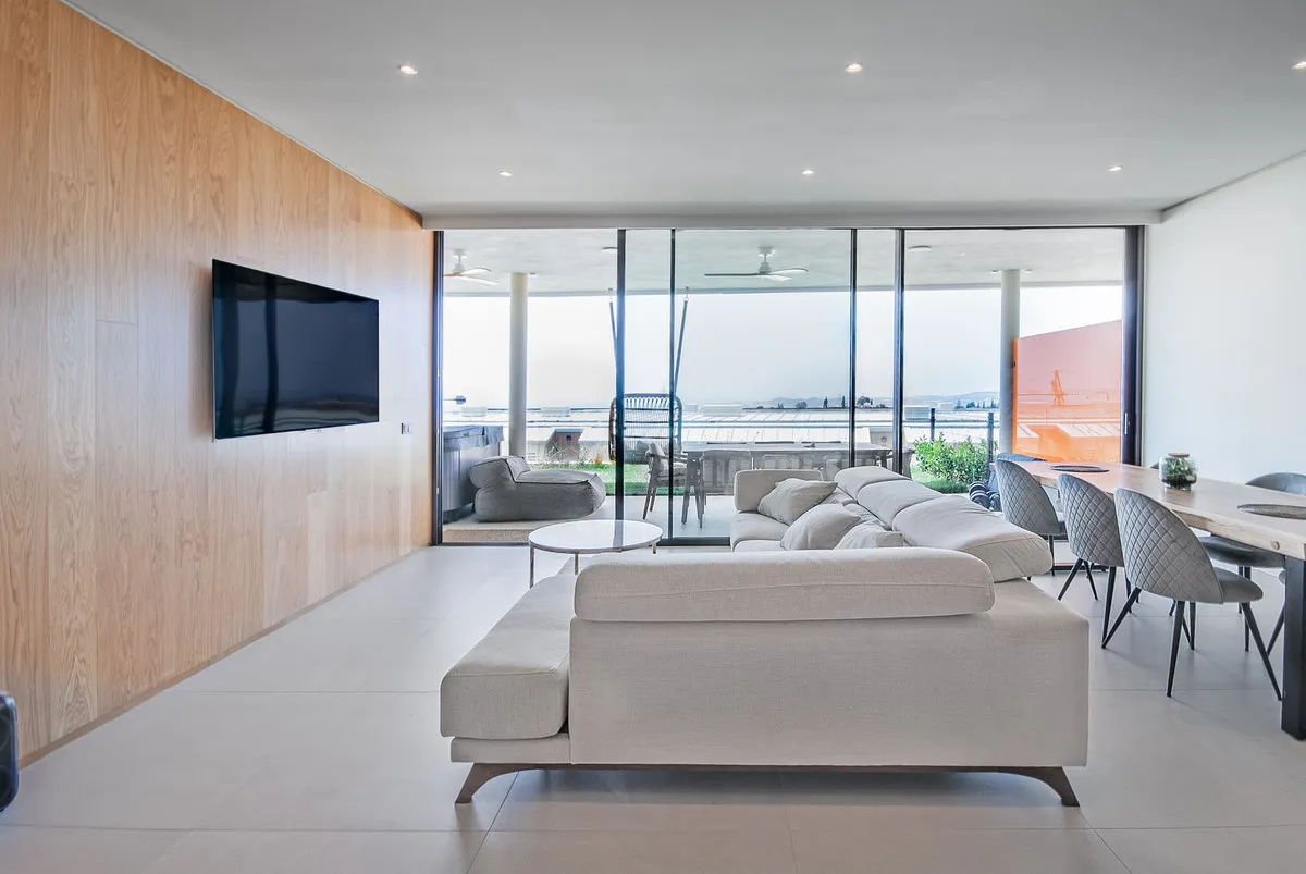 4734bd6f-d0a2-439a-9feb-6b086d3155df