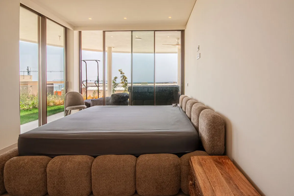 afc34de6-5f8c-4953-aee7-26f78486b3b9