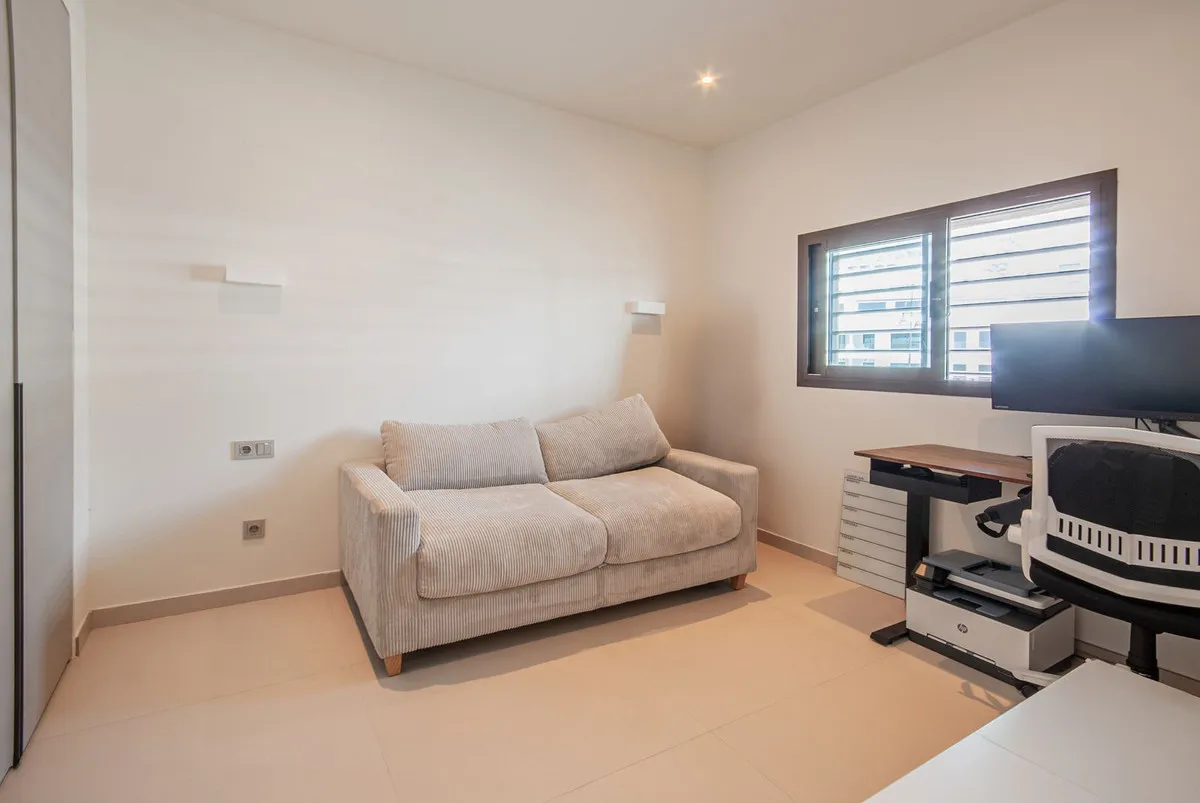 b8a1be3e-9b1f-4a12-b2a3-7ec0e1620967