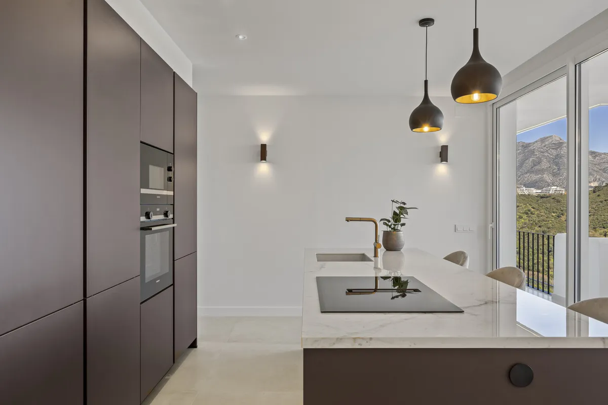 705985a6-40ba-44d9-b5d8-b07f21a9d1ea