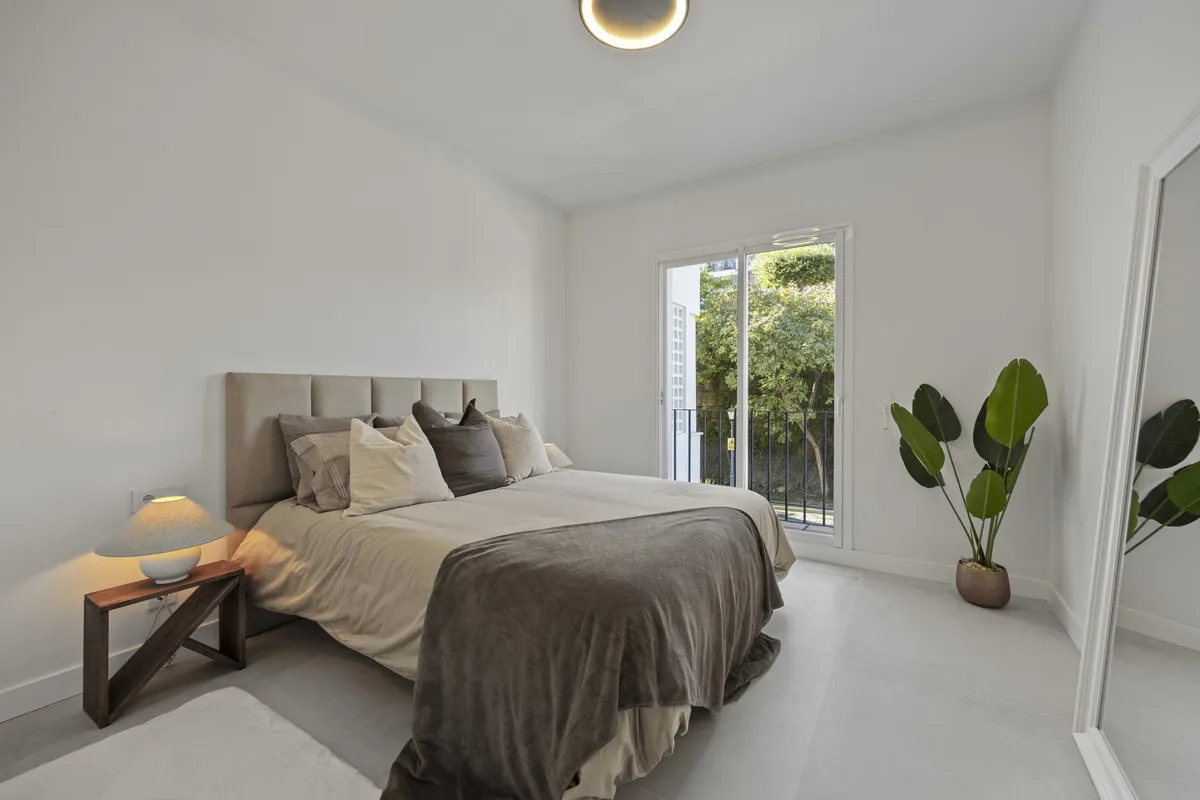 8e0b086f-a931-453f-b317-09ca459ad299